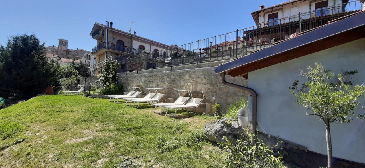 Ristorante Albergo Da Maurizio Cravanzana Exterior foto