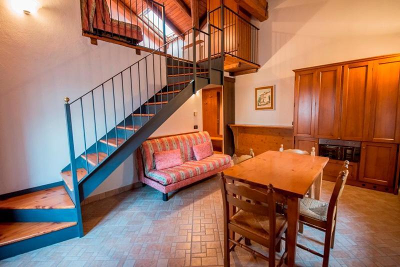 Ristorante Albergo Da Maurizio Cravanzana Exterior foto