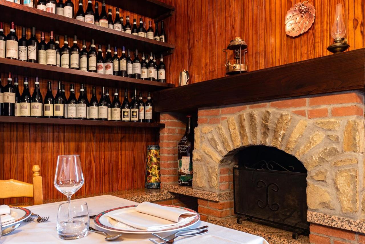 Ristorante Albergo Da Maurizio Cravanzana Exterior foto