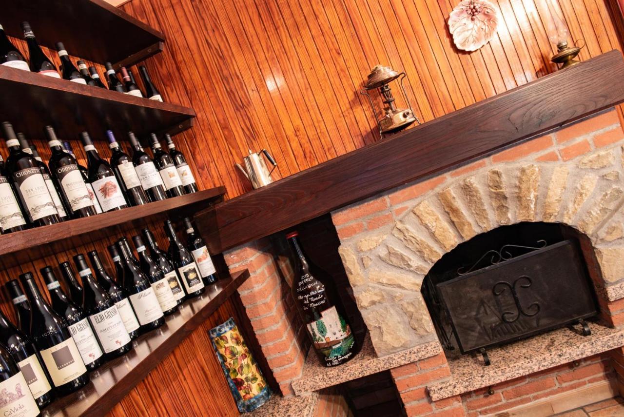 Ristorante Albergo Da Maurizio Cravanzana Exterior foto